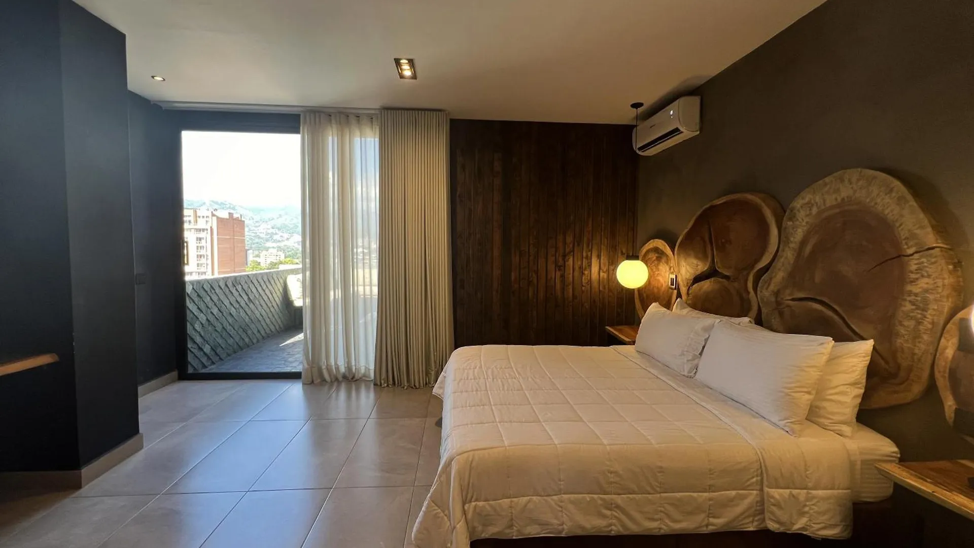 Hotel Zelva Negra Medellin