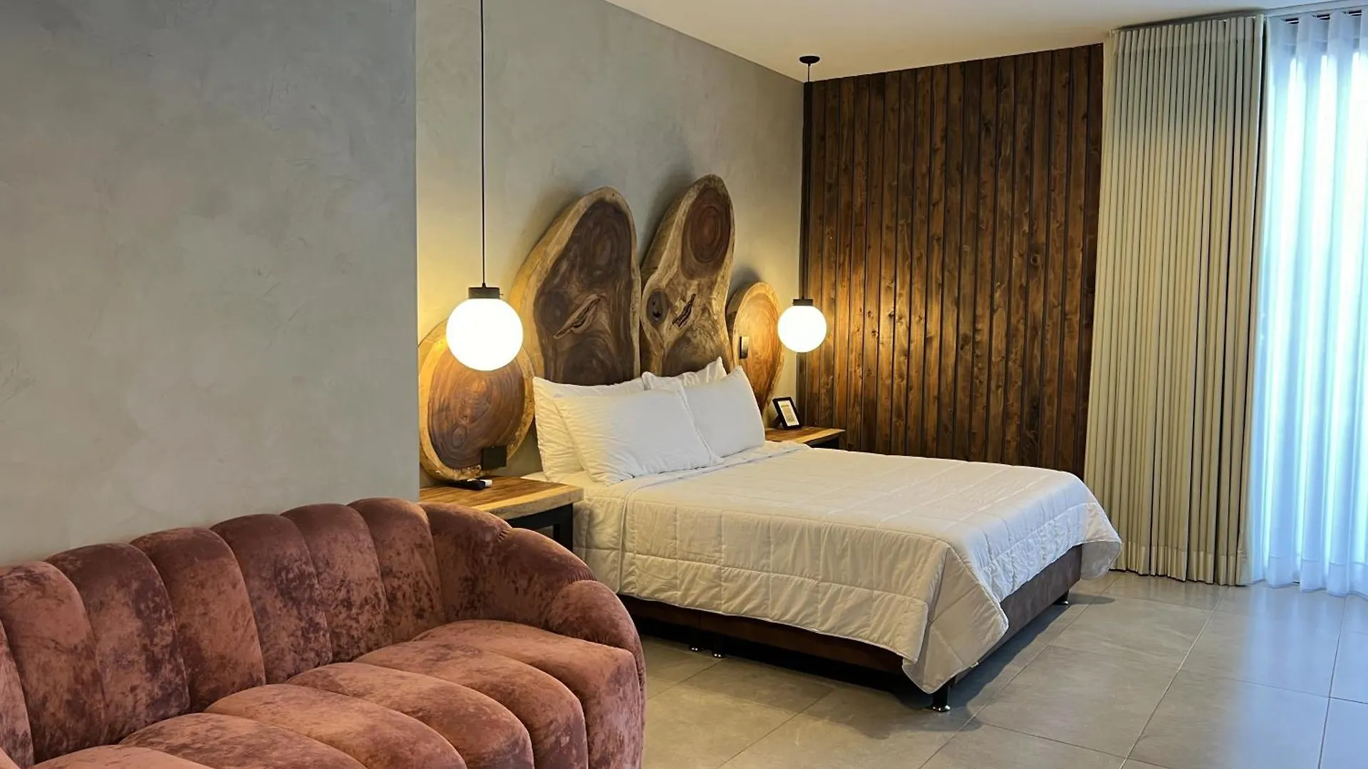 Hotel Zelva Negra Medellin