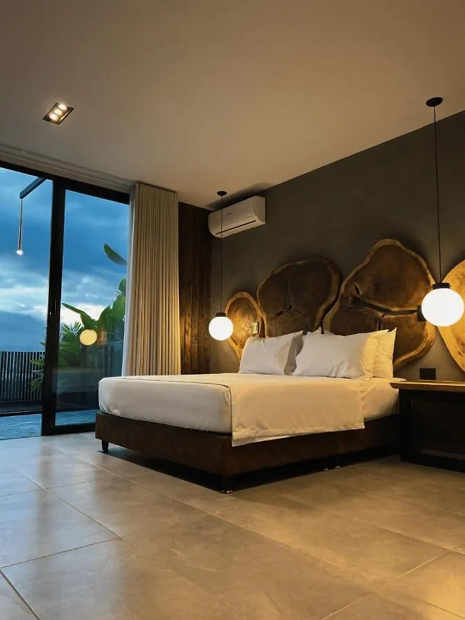 Hotel Zelva Negra Medellín