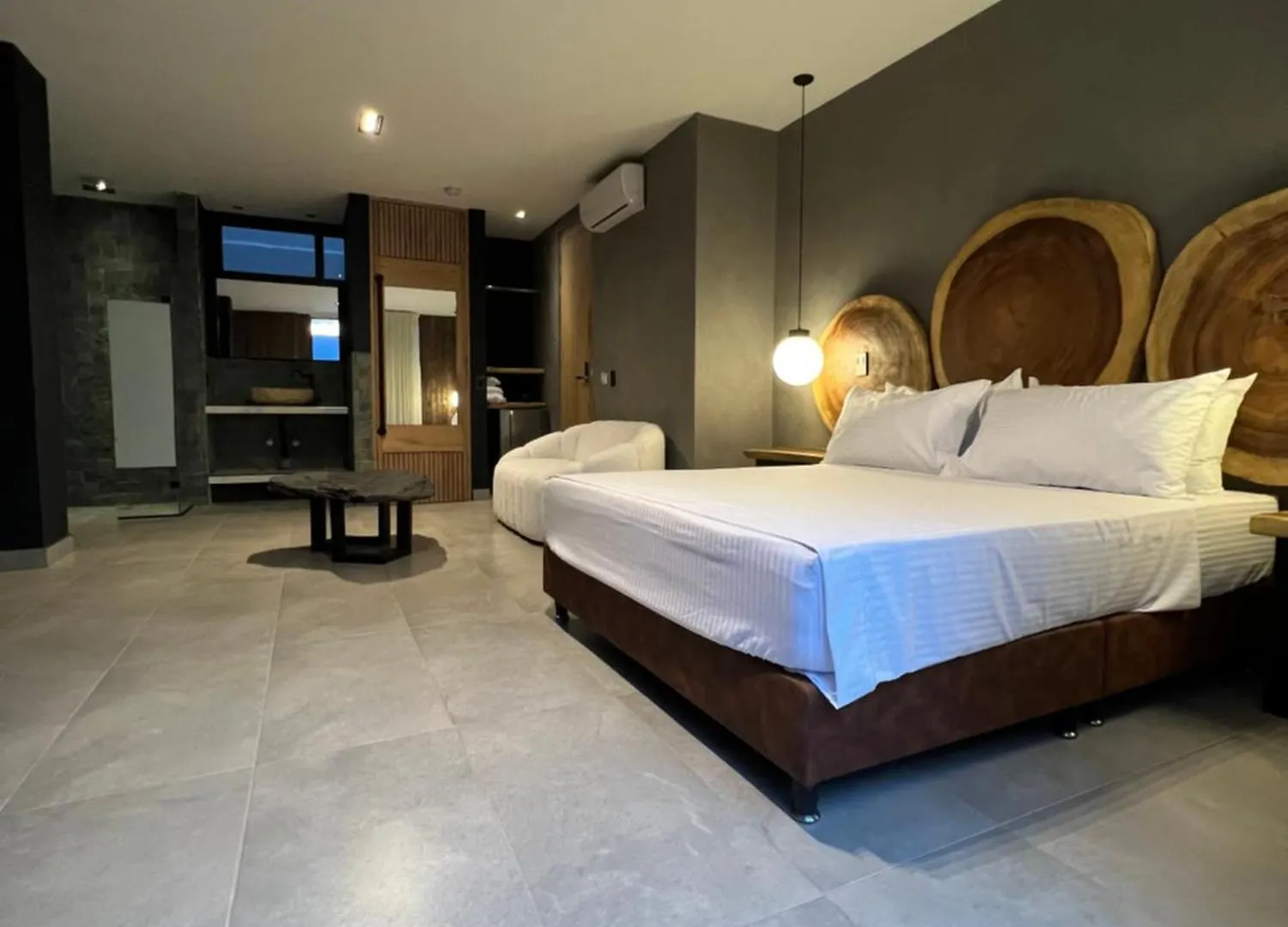 Hotel Zelva Negra Medellín 4*,