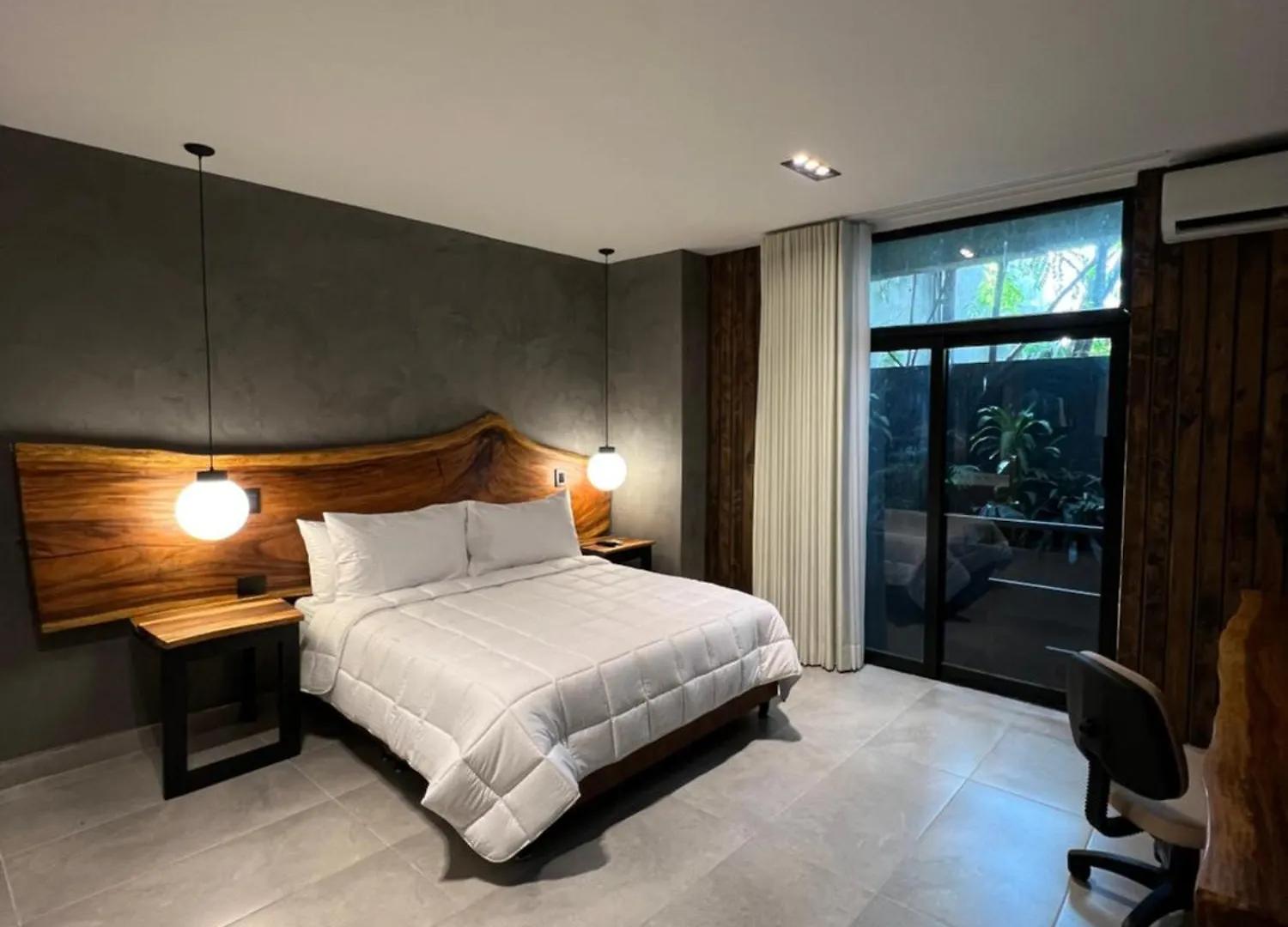 Hotel Zelva Negra Medellín 4*,